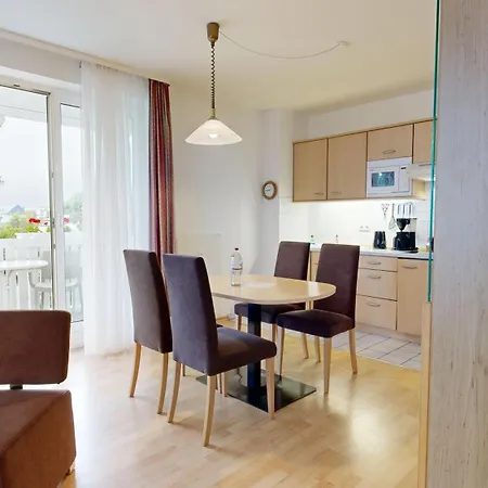 Apartament Appartementhaus Binzer Sterne 50 *